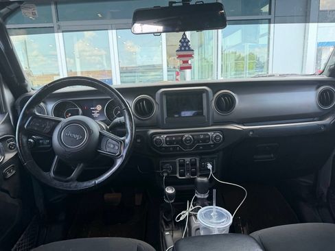 Used 2021 Jeep Gladiator Sport AWD/4WD image 6