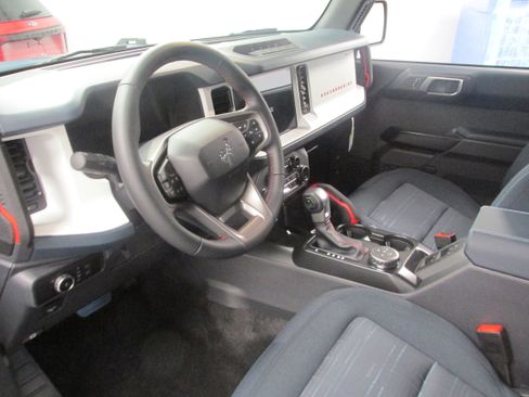 New 2025 Ford Bronco Heritage Edition image 23