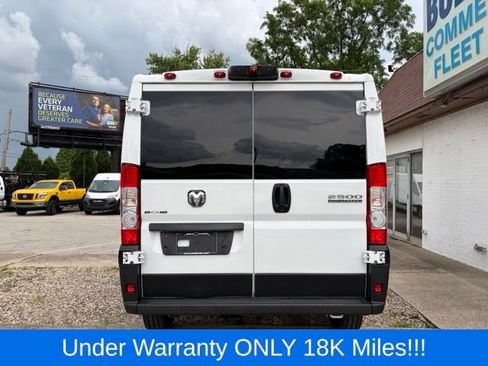 Used 2025 RAM ProMaster 2500 w/ U-Haul Equipment Group FWD image 5