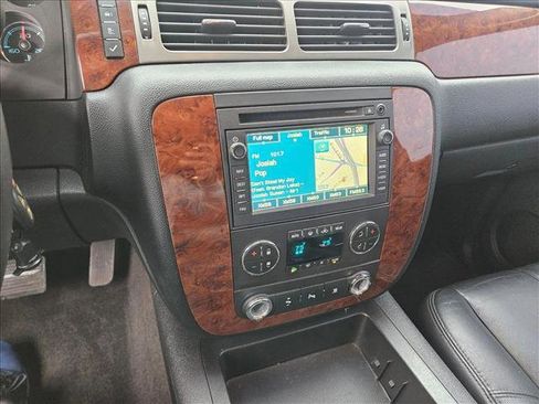 Used 2011 Chevrolet Tahoe LT w/ Luxury Package image 15