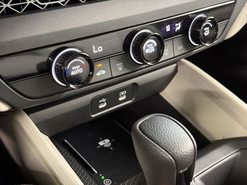 New 2026 Honda Accord LX image 19
