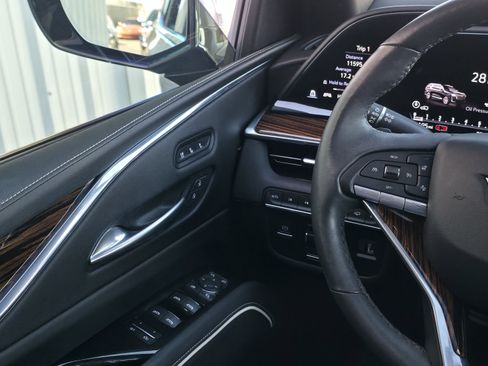 Used 2021 Cadillac Escalade Premium Luxury w/ Driver Assist Tech Package image 30