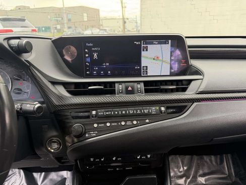 Used 2019 Lexus ES 350 w/ Premium Package FWD image 29