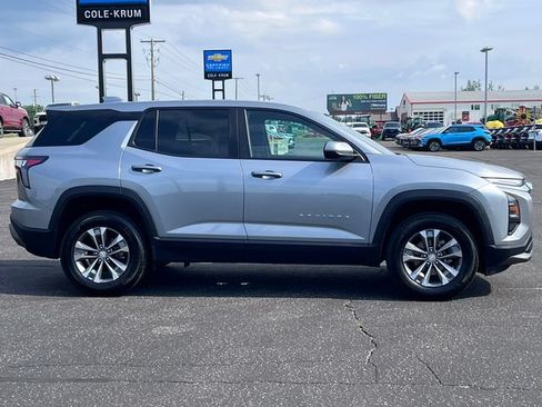Used 2026 Chevrolet Equinox LT AWD/4WD image 39