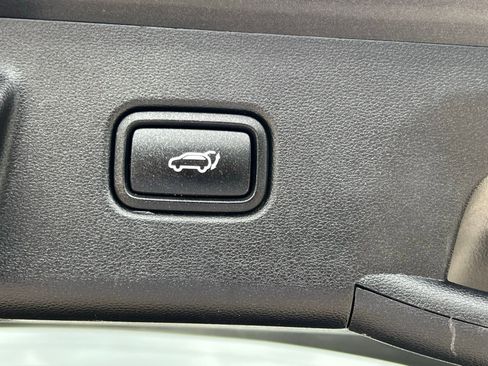 Used 2023 Hyundai Tucson Limited image 15