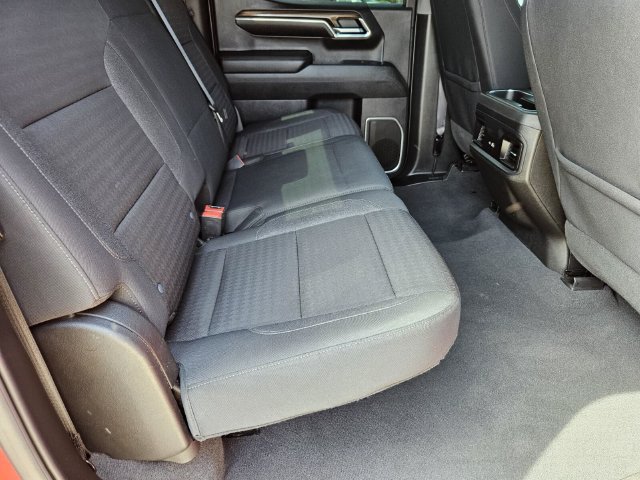 Used 2024 Chevrolet Silverado 1500 LT RWD image 16