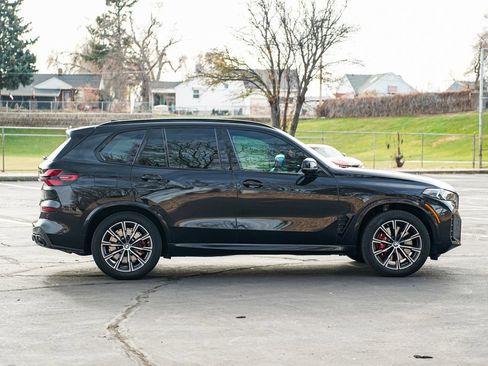 Used 2024 BMW X5 M60i image 4