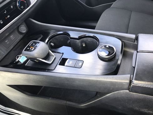 Used 2023 Nissan Rogue S image 20