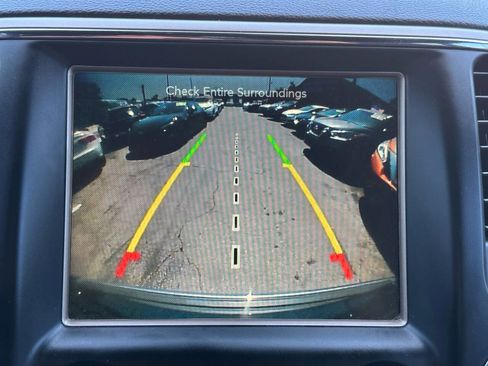 Used 2017 Jeep Grand Cherokee Limited w/ Trailer Tow Group IV AWD/4WD image 17