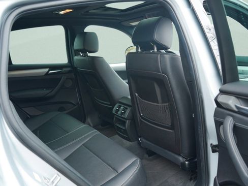 Used 2018 BMW X4 M40i image 36