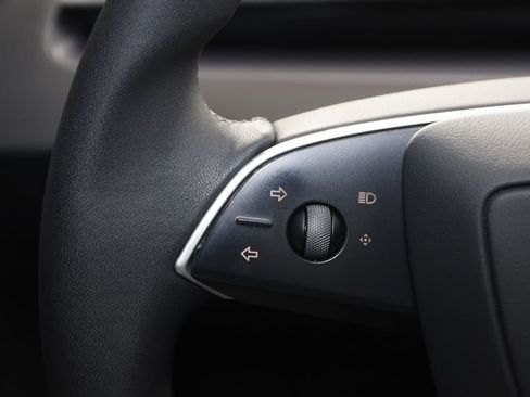 Used 2025 Tesla Model 3 Long Range image 39