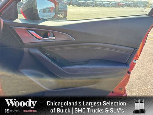 Used 2018 MAZDA MAZDA3 Grand Touring w/ Premium Equipment Package image 30