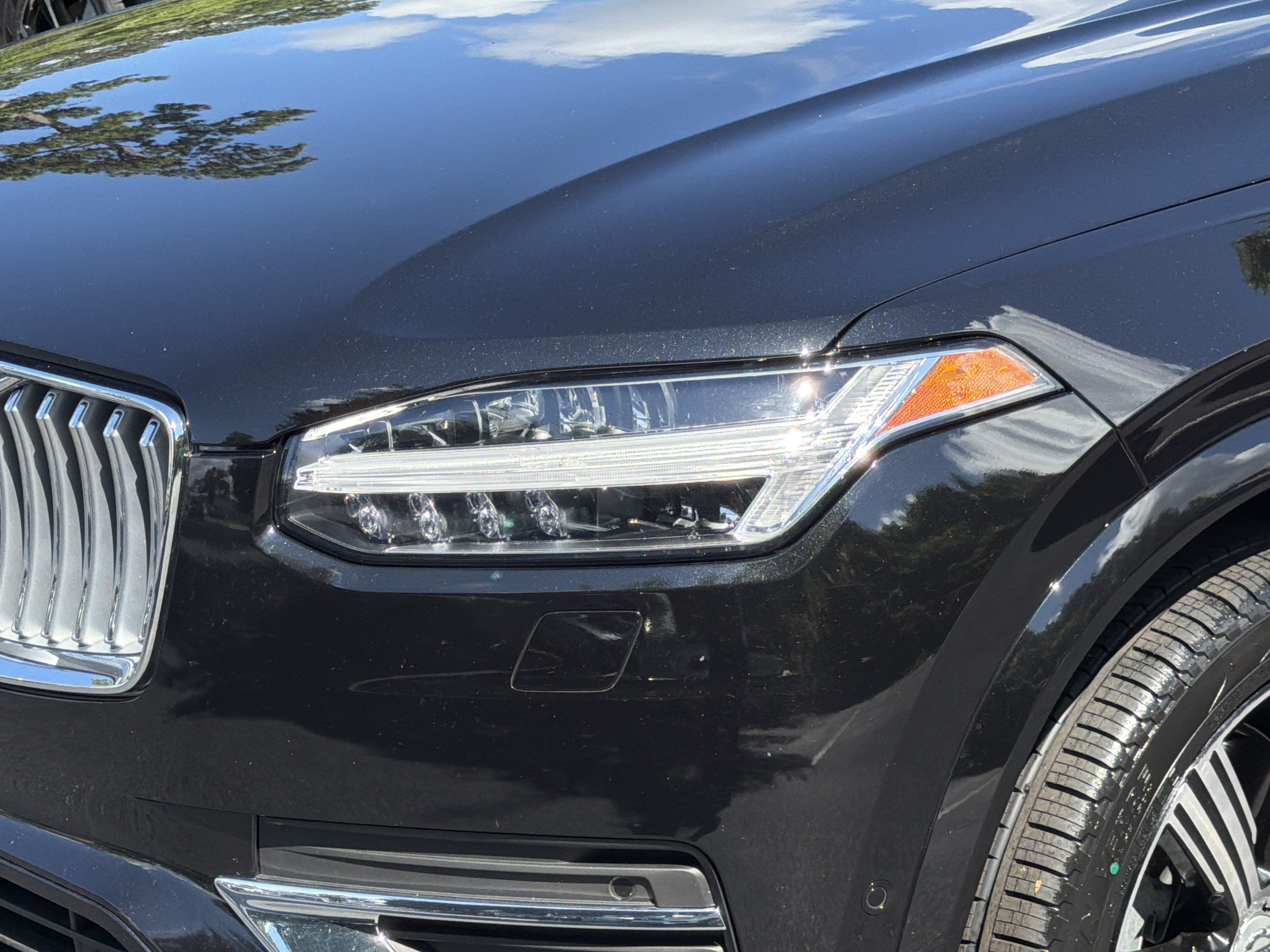 Certified 2024 Volvo XC90 T8 Ultimate w/ Protection Package Premier AWD/4WD image 6