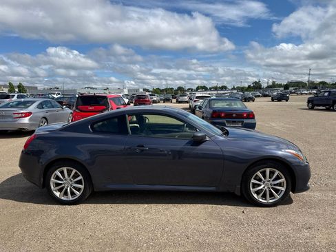 Used 2013 INFINITI G37 x Coupe w/ Premium Pkg AWD/4WD image 9