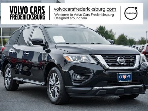 Used 2019 Nissan Pathfinder SL image 1
