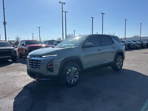 New 2026 Chevrolet Equinox LT w/ Safety and Technology Package FWD image 7