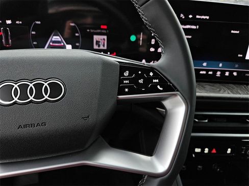 New 2025 Audi Q5 2.0T Premium Plus image 12