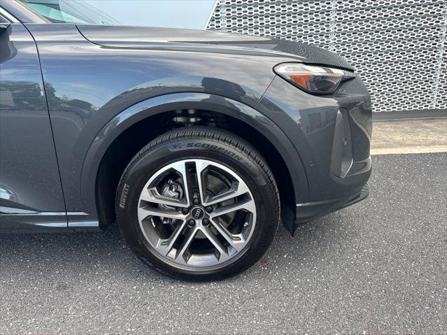 Certified 2025 Audi Q5 Premium w/ Convenience Package AWD/4WD image 7