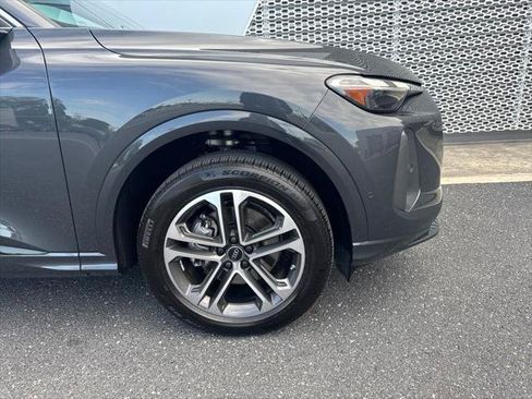 Certified 2025 Audi Q5 Premium w/ Convenience Package AWD/4WD image 7