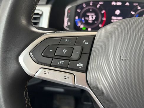 Used 2022 Volkswagen Atlas SE AWD/4WD image 32