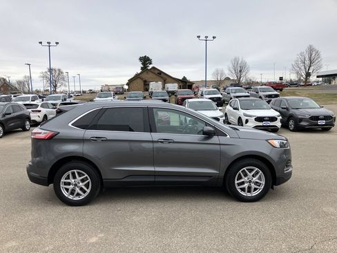 Used 2024 Ford Edge SEL w/ Convenience Package AWD/4WD image 5