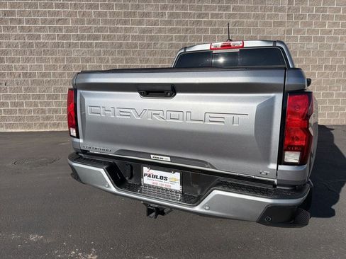 Used 2024 Chevrolet Colorado LT w/ LT Convenience Package II image 5