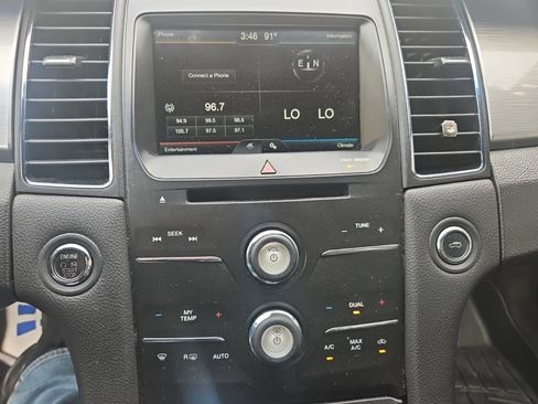 Used 2015 Ford Taurus SEL w/ Equipment Group 201A FWD image 21