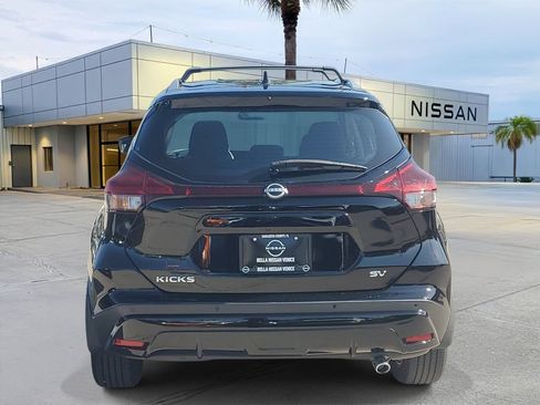 Used 2024 Nissan Kicks SV w/ Exterior Package FWD image 5