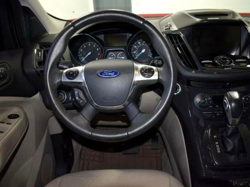 Used 2015 Ford Escape Titanium image 19