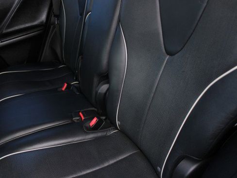 Used 2013 Toyota Venza XLE image 20