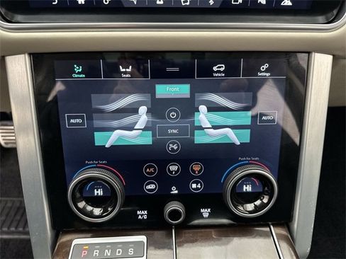 Used 2020 Land Rover Range Rover Long Wheelbase HSE image 19
