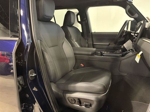 Used 2026 Lexus GX 550 AWD/4WD image 41