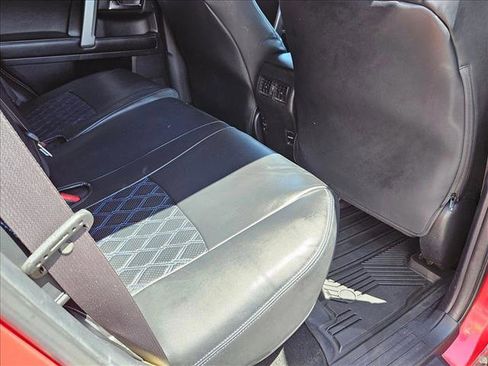 Used 2014 Toyota 4Runner SR5 AWD/4WD image 19