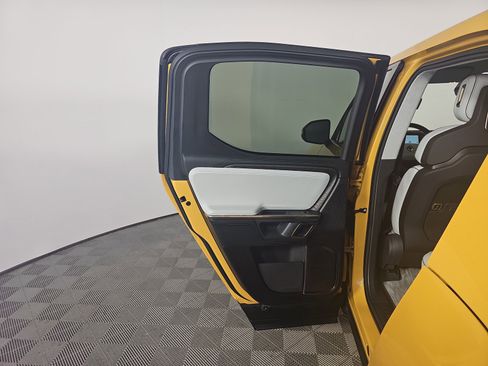 Used 2023 Rivian R1T Adventure image 17