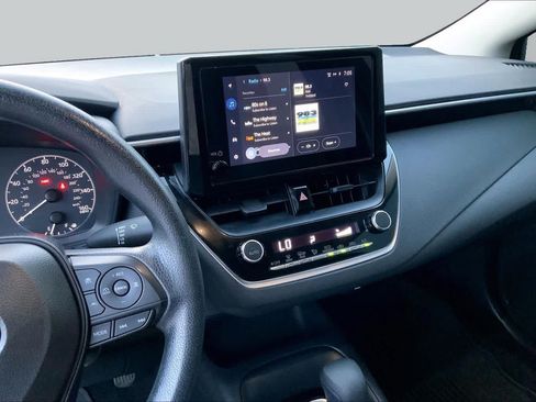 Used 2024 Toyota Corolla LE FWD image 6