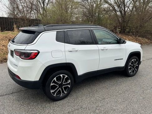 Used 2023 Jeep Compass Limited w/ Sun and Sound Group image 7