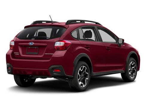 Used 2016 Subaru Crosstrek 2.0i Premium w/ Moonroof Package image 2