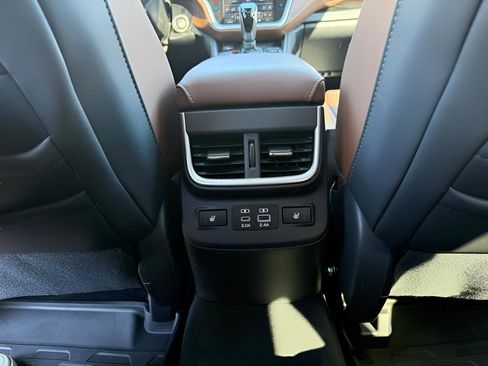 Used 2024 Subaru Outback Touring XT image 31