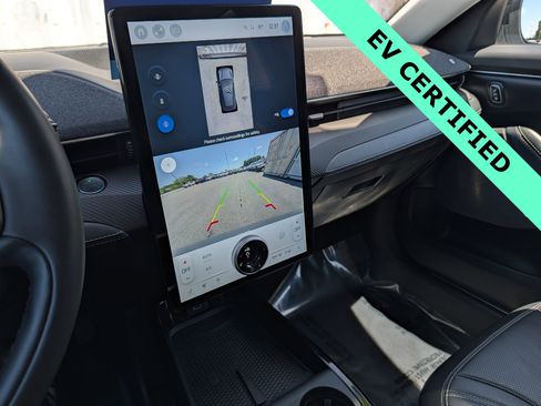 Used 2023 Ford Mustang Mach-E Premium image 32