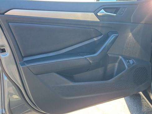 Used 2023 Volkswagen Jetta Sport image 18