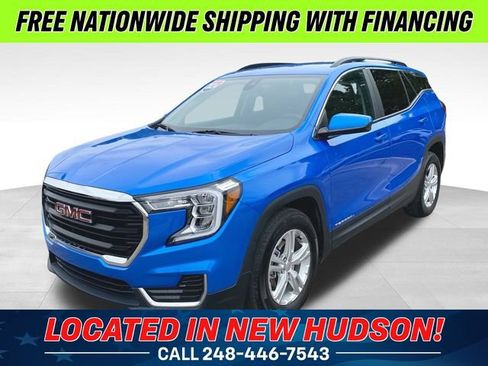 Used 2024 GMC Terrain SLE w/ Driver Convenience Package FWD image 1