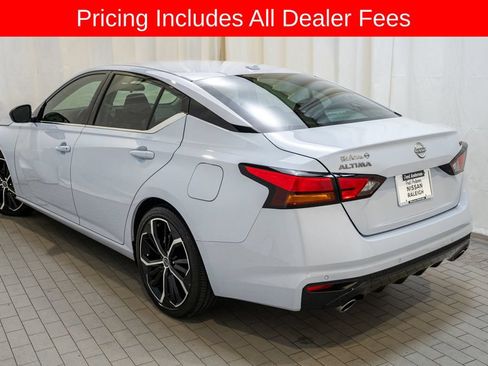 Certified 2024 Nissan Altima 2.5 SR FWD image 3