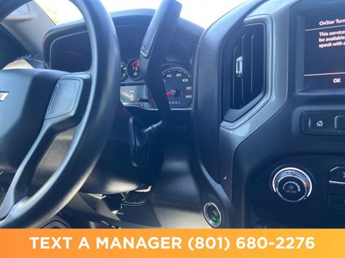 Used 2022 Chevrolet Silverado 1500 Custom AWD/4WD image 25