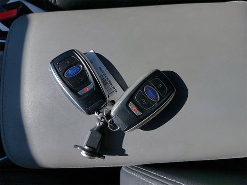 Certified 2023 Subaru Outback Limited image 13