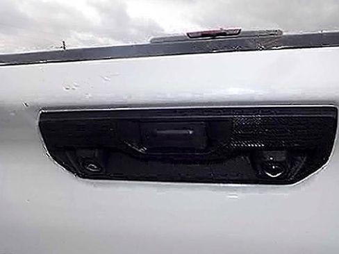 Used 2025 Chevrolet Silverado 3500 LT w/ Safety Package AWD/4WD image 9