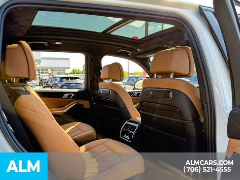 Used 2024 BMW X7 xDrive40i w/ M Sport Package AWD/4WD image 33