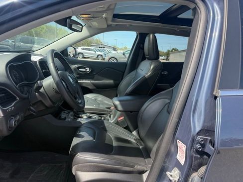 Used 2021 Jeep Cherokee Limited w/ Elite Package AWD/4WD image 10