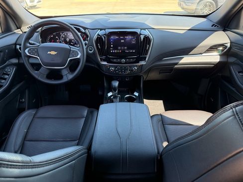 Used 2024 Chevrolet Traverse High Country AWD/4WD image 15