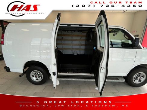 Used 2024 GMC Savana 2500 w/ Driver Convenience Package RWD image 12