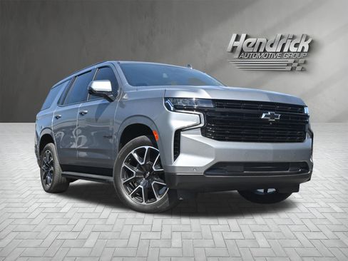 Used 2023 Chevrolet Tahoe RST w/ Luxury Package image 2